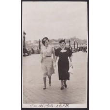 MAR DEL PLATA TURISTAS ANTIGUA FOTO TARJETA POSTAL 1937